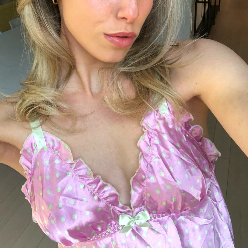 selling the most unique piece! 💗💚